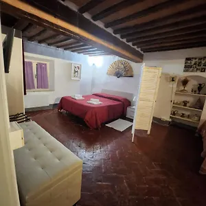 La Casa Del Conte By Francigena Sienne